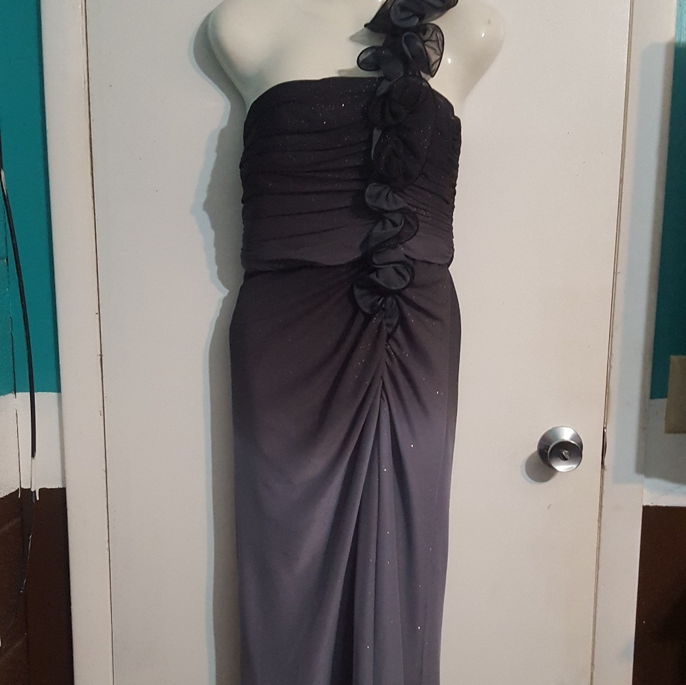 Stunning one sleeve evening dress